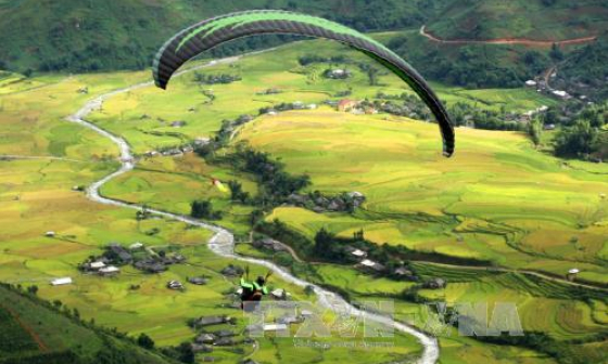 Festival d&ugrave; lượn “bay tr&ecirc;n m&ugrave;a v&agrave;ng” tại Y&ecirc;n B&aacute;i