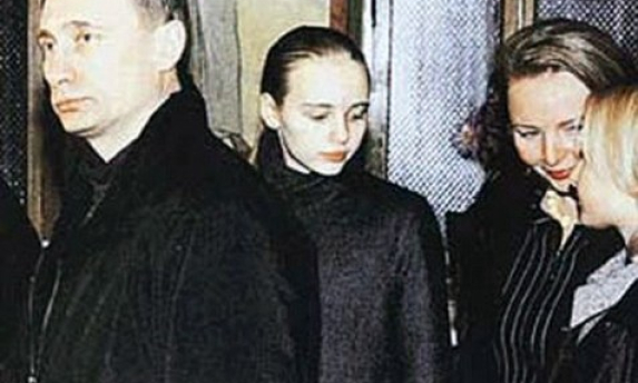 Cao Bằng: H&agrave;ng ngh&igrave;n du kh&aacute;ch vẫn đổ về Phja Oắc ngắm tuyết