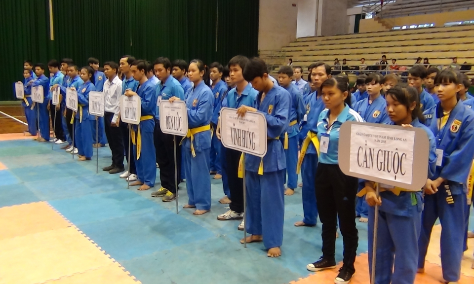 Thường trực Ban B&iacute; thư tiếp điều phối vi&ecirc;n Ban thường vụ ĐCS Ph&aacute;p