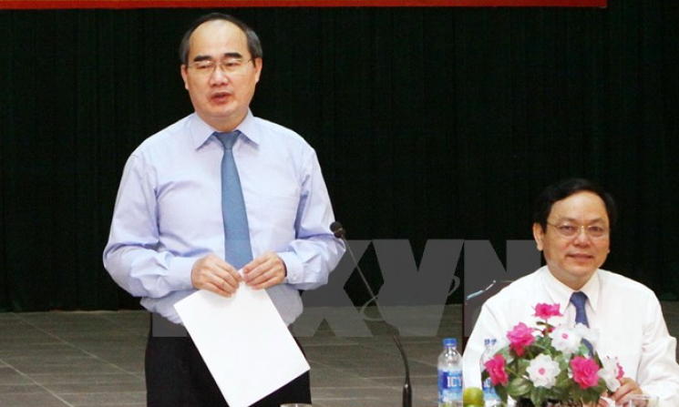 &Ocirc;ng Nguyễn Thiện Nh&acirc;n khảo s&aacute;t đề &aacute;n d&acirc;n chấm điểm ch&iacute;nh quyền