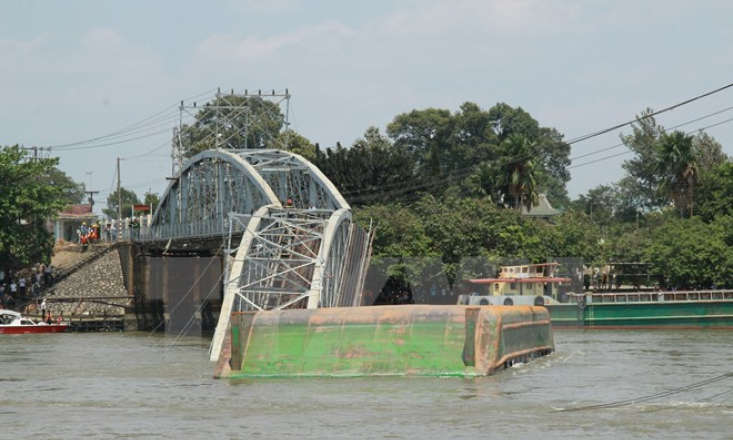 Ph&oacute; Thủ tướng: Khẩn trương sửa cầu Ghềnh, điều chỉnh lịch chạy t&agrave;u