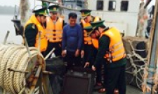 Bắt giữ t&agrave;u Trung Quốc chở dầu lậu x&acirc;m phạm chủ quyền Việt Nam