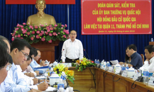 &Ocirc;ng Nguyễn Thiện Nh&acirc;n kiểm tra c&ocirc;ng t&aacute;c bầu cử tại Quận 11, TP.HCM