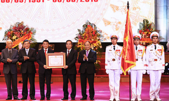 Thủ tướng chỉ đạo ng&agrave;nh Ng&acirc;n h&agrave;ng duy tr&igrave; mặt bằng l&atilde;i suất hợp l&yacute;