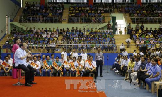 Thủ tướng đối thoại với c&ocirc;ng nh&acirc;n khu vực ph&iacute;a Nam