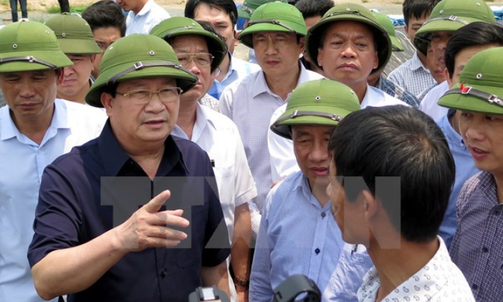 Đặt ngay trạm quan trắc lấy mẫu xả thải của nh&agrave; m&aacute;y Formosa