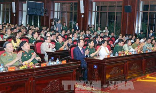 Chủ tịch nước dự chương tr&igrave;nh giao lưu bi&ecirc;n cương thắm t&igrave;nh hữu nghị