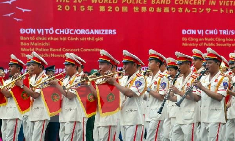 Trăn trở của một b&aacute;c sĩ tự ứng cử đại biểu Quốc hội