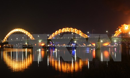 Tăng cường sự l&atilde;nh đạo của Đảng trong ph&aacute;t hiện, xử l&yacute; tham nhũng