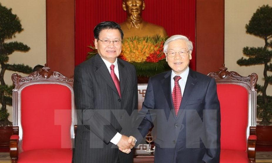 Tổng B&iacute; thư Nguyễn Ph&uacute; Trọng tiếp Thủ tướng L&agrave;o Thongloun Sisoulith