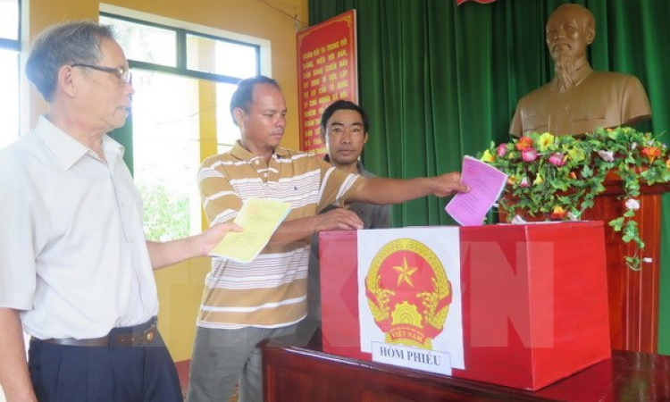 Ngư d&acirc;n từ Ho&agrave;ng Sa, Trường Sa về tham gia bầu cử Quốc hội