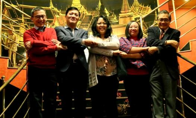 Thủ tướng Nguyễn Xu&acirc;n Ph&uacute;c trả lời phỏng vấn trước thềm Hội nghị G7