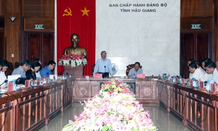 Chủ nhiệm Ủy ban Kiểm tra Trung ương l&agrave;m việc tại Hậu Giang