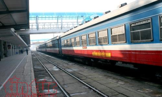 Th&ecirc;m 20 đo&agrave;n t&agrave;u kh&aacute;ch phục vụ người d&acirc;n dịp 30/4 &ndash; 1/5