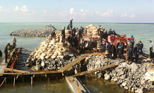 X&acirc;y dựng c&ocirc;ng tr&igrave;nh ở Trường Sa kh&ocirc;ng chỉ l&agrave; nhiệm vụ m&agrave; c&ograve;n t&igrave;nh cảm