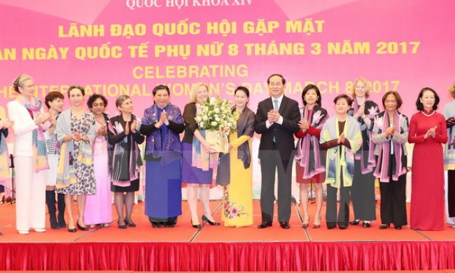 Gặp mặt c&aacute;c nữ Đại sứ, Trưởng đại diện tổ chức quốc tế tại Việt Nam