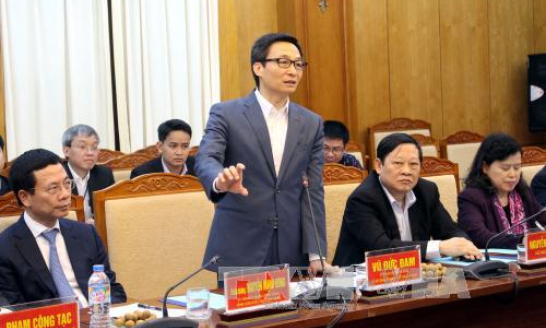 Ph&oacute; Thủ tướng Vũ Đức Đam l&agrave;m việc tại tỉnh Bắc Giang