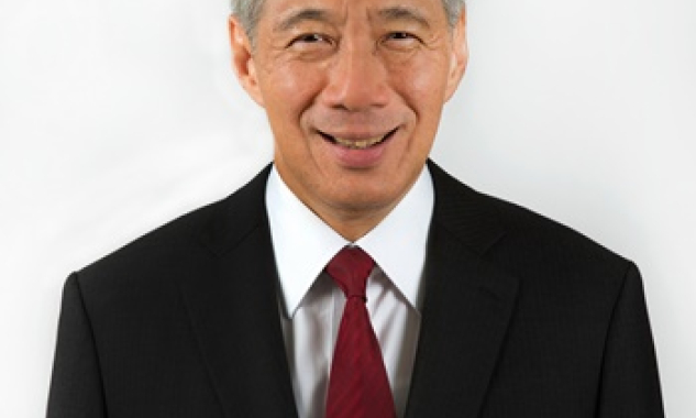 Thủ tướng Singapore L&yacute; Hiển Long v&agrave; Phu nh&acirc;n bắt đầu thăm ch&iacute;nh thức Việt Nam