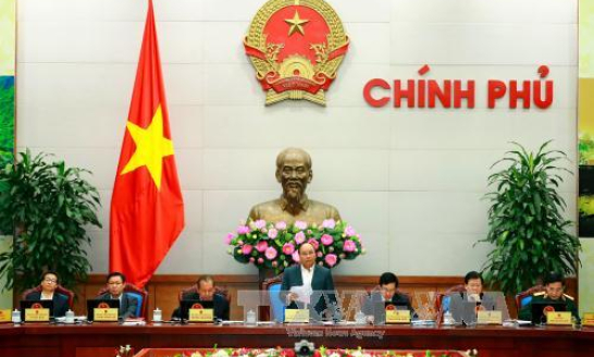 Thủ tướng: Hạn chế cử người họp thay tại phi&ecirc;n họp Ch&iacute;nh phủ thường kỳ hằng th&aacute;ng