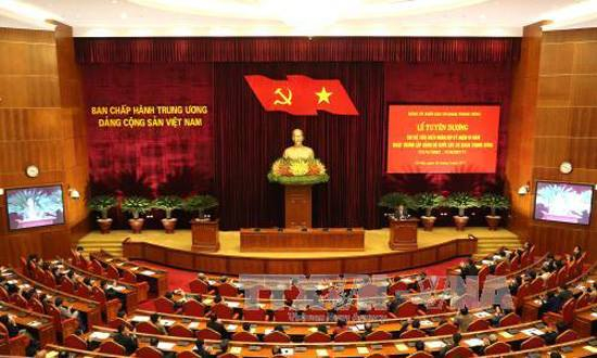 Tuy&ecirc;n dương 80 chi bộ ti&ecirc;u biểu của Đảng bộ Khối c&aacute;c cơ quan Trung ương