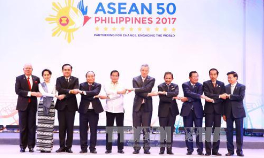 Thủ tướng Nguyễn Xu&acirc;n Ph&uacute;c dự Hội nghị Cấp cao ASEAN lần thứ 30