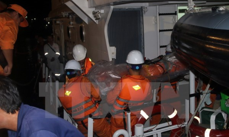 T&igrave;m thấy thi thể thuyền vi&ecirc;n cuối c&ugrave;ng của t&agrave;u Hải Th&agrave;nh 26