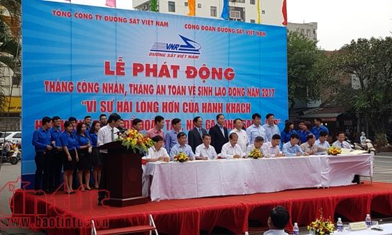 Đo&agrave;n t&agrave;u 6 sạch v&igrave; sự h&agrave;i l&ograve;ng của người đi t&agrave;u