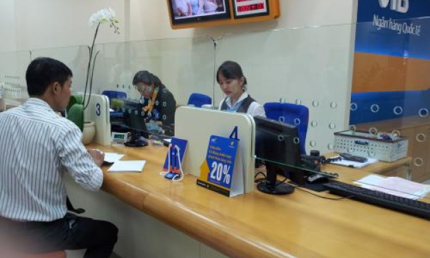 ‘Kh&aacute;t&rsquo; nguồn nh&acirc;n lực t&agrave;i ch&iacute;nh &ndash; ng&acirc;n h&agrave;ng chất lượng cao