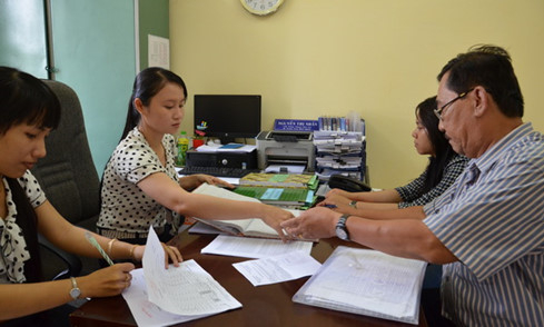 Bảo hiểm x&atilde; hội tự nguyện: T&iacute;ch luỹ khi trẻ, an hưởng về gi&agrave;