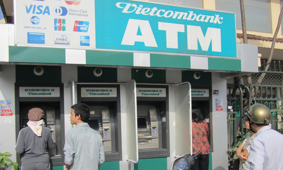 Ng&acirc;n h&agrave;ng Nh&agrave; nước y&ecirc;u cầu kh&ocirc;ng để thiếu tiền mặt dịp 30/4