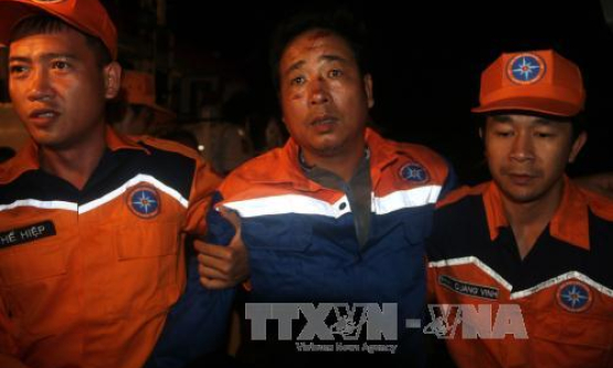 Ph&oacute; Thủ tướng gửi thư khen c&aacute;c lực lượng cứu nạn t&agrave;u Hải Th&agrave;nh 26