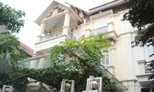 Ủy vi&ecirc;n Bộ Ch&iacute;nh trị, Đại tướng được ở biệt thự c&ocirc;ng vụ 350 – 500m2