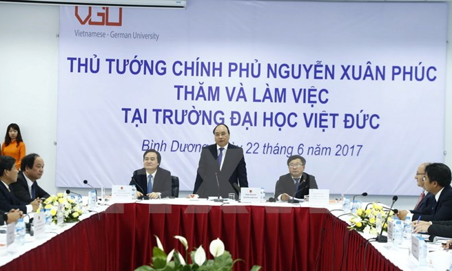 Thủ tướng Ch&iacute;nh phủ Nguyễn Xu&acirc;n Ph&uacute;c thăm Đại học Việt Đức