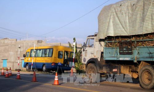 Thủ tướng y&ecirc;u cầu ngăn chặn t&igrave;nh trạng xe qu&aacute; tải