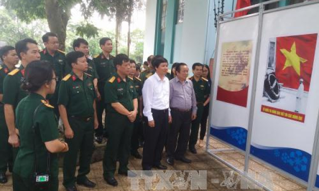 Qu&acirc;n khu 3 tổ chức nhiều hoạt động đền ơn, đ&aacute;p nghĩa