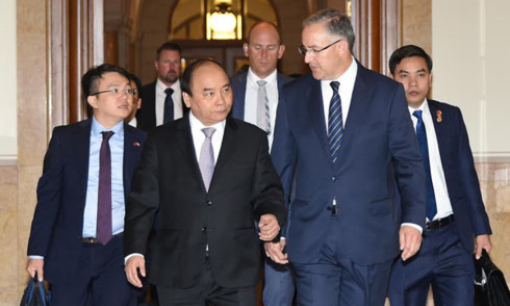 Thủ tướng gặp Chủ tịch Thượng viện v&agrave; Chủ tịch Hạ viện H&agrave; Lan