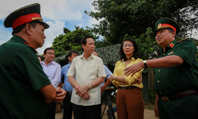 Dấu vết mộ tập thể h&agrave;ng trăm liệt sĩ trong T&acirc;n Sơn Nhất