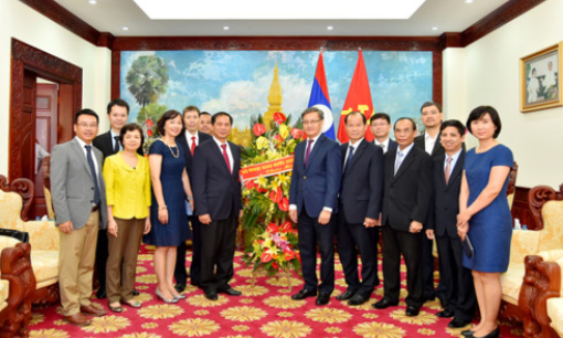 Ch&uacute;c mừng năm Đo&agrave;n kết hữu nghị Việt Nam – L&agrave;o