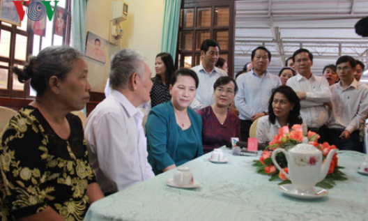 Chủ tịch Quốc hội tri &acirc;n người c&oacute; c&ocirc;ng tại TP HCM