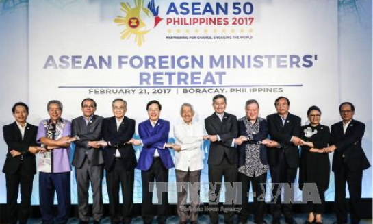 Ho&agrave;n thiện Cộng đồng Kinh tế ASEAN v&igrave; mục ti&ecirc;u ph&aacute;t triển