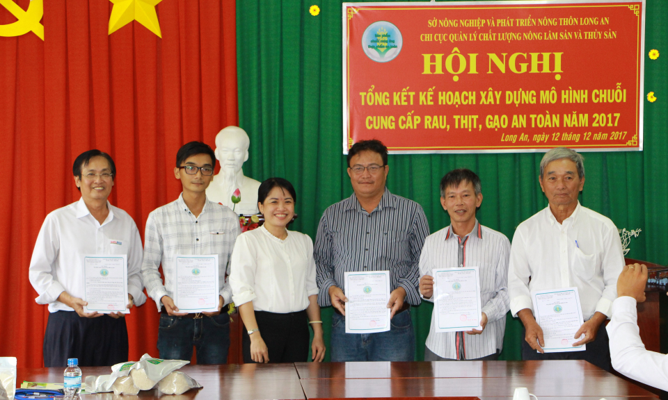 Long An c&oacute; 6 chuổi sản xuất thực phẩm an t&ograve;an