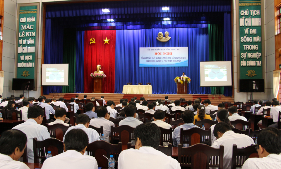 Long An: Ng&agrave;nh n&ocirc;ng nghiệp 2018 x&acirc;y dựng 04 v&ugrave;ng sản xuất ứng dụng c&ocirc;ng nghệ cao