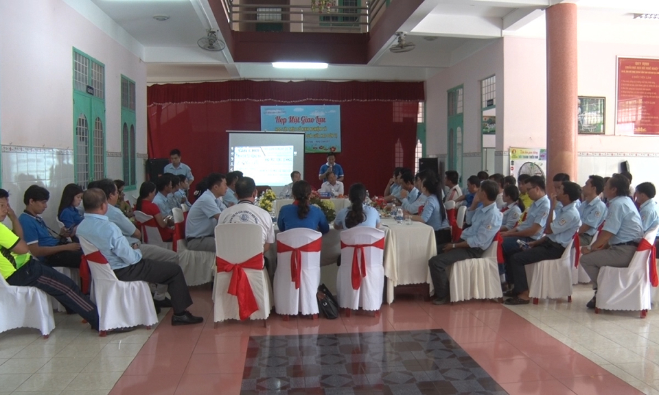 Phụ tr&aacute;ch đội Đức H&ograve;a giao lưu học tập kinh nghiệm ở tỉnh B&igrave;nh Phước