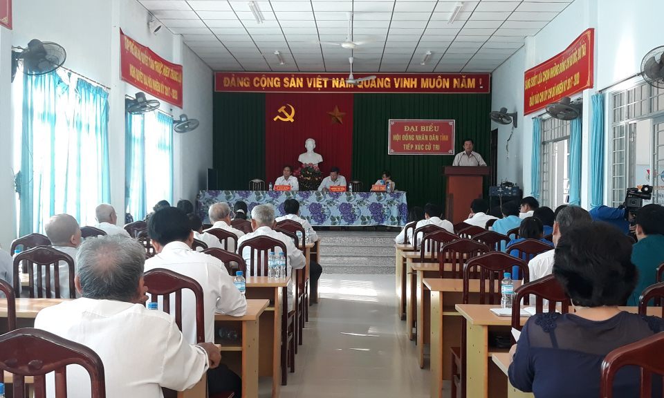 Đại biểu HĐND tỉnh tiếp x&uacute;c cử tri TP T&acirc;n An