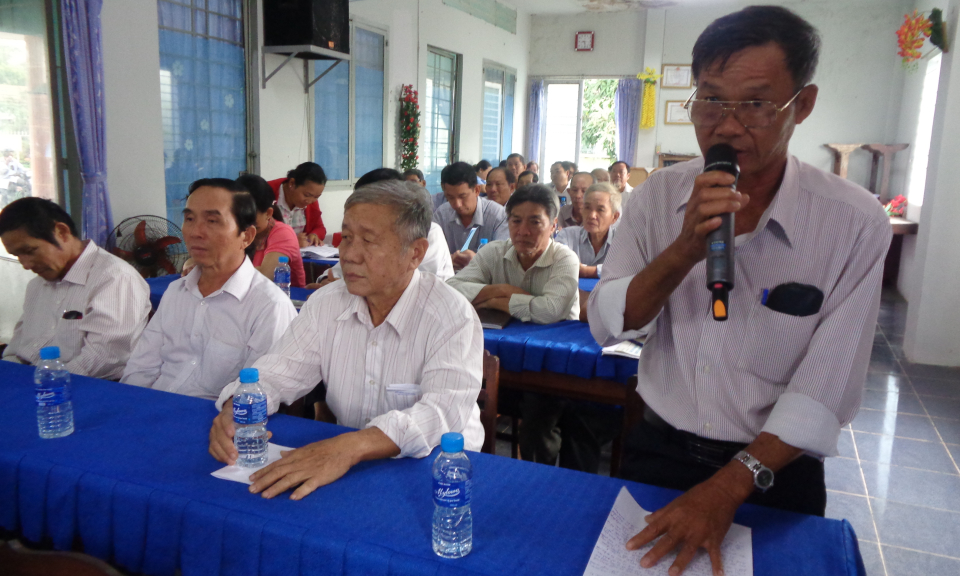 Đại biểu HĐND Tỉnh tiếp x&uacute;c cử tri x&atilde; Phước L&acirc;m, huyện Cần Giuộc