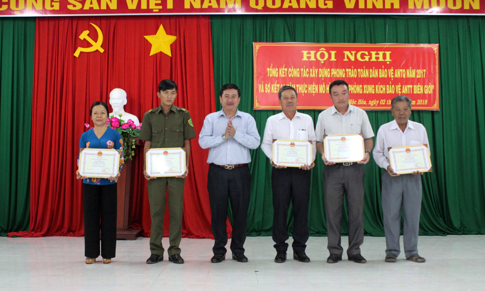 Mộc H&oacute;a: Duy tr&igrave; tốt lực lượng đảm bảo an ninh trật tự tr&ecirc;n tuyến bi&ecirc;n giới
