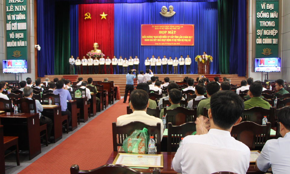 Họp mặt biểu dương &ldquo;Nam giới điểm 10&rdquo;