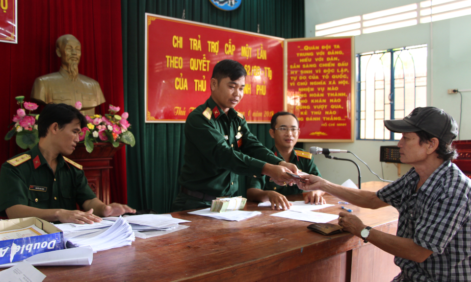 Thủ Thừa chi trả trợ cấp 1 lần về chế độ, ch&iacute;nh s&aacute;ch