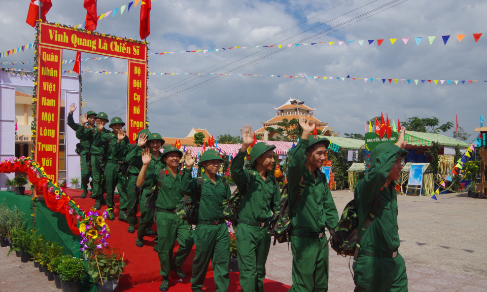 Hiệp đồng giao nhận qu&acirc;n năm 2018