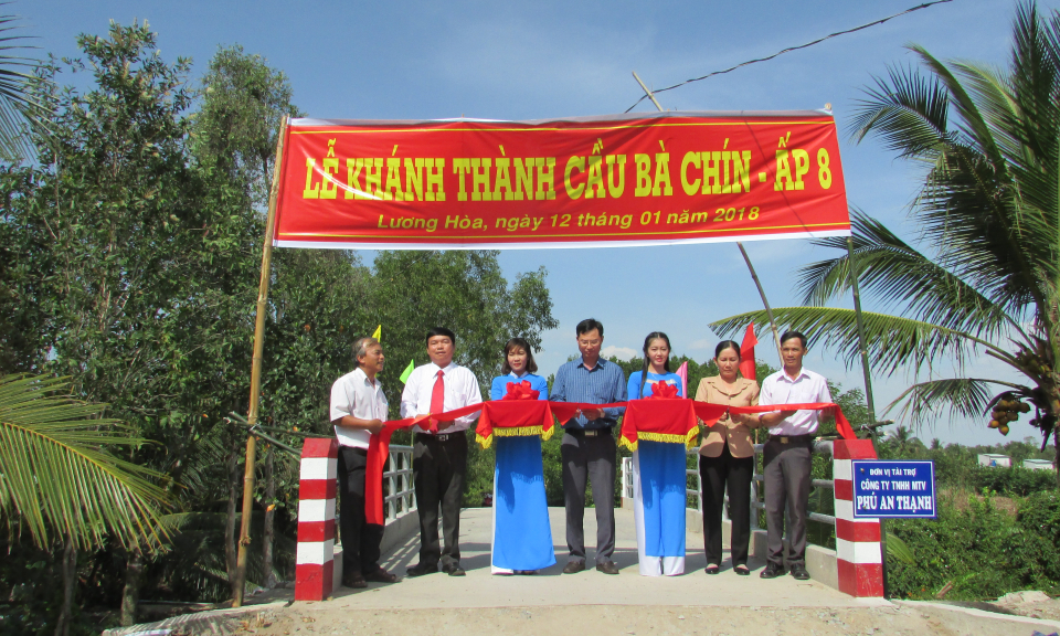 Bến Lức: Kh&aacute;nh th&agrave;nh cầu giao th&ocirc;ng n&ocirc;ng th&ocirc;n